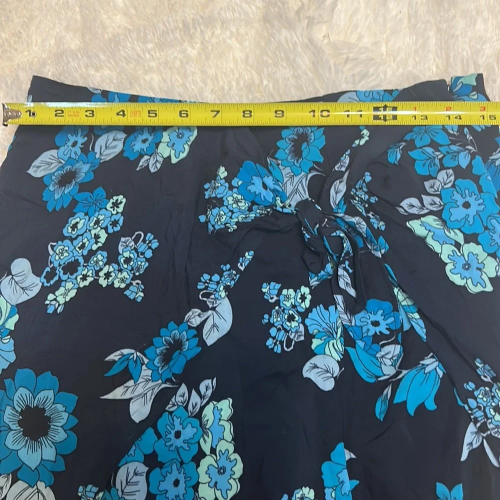 NWOT FREE PEOPLE 6 sarong blue  floral wrap
